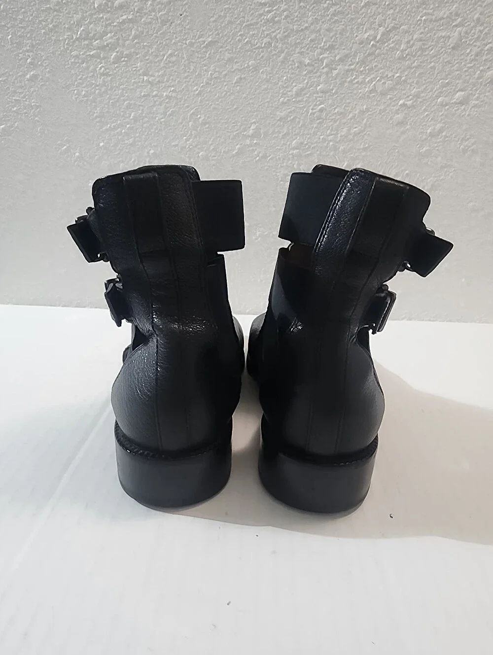 Via Spiga Birna Women Black Leather Cutout Moto Biker Ankle Boots Size 7 M